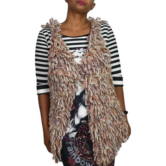 Hand Knit by Dollie Vest Tan Loop Yarn Alpaca Chunky Shaggy Wearable Art Large - Picture 1 of 15